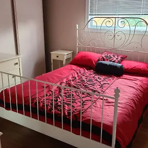 https://apt-entire-9-person-house-with-sky-light.ottawa-hotel.net