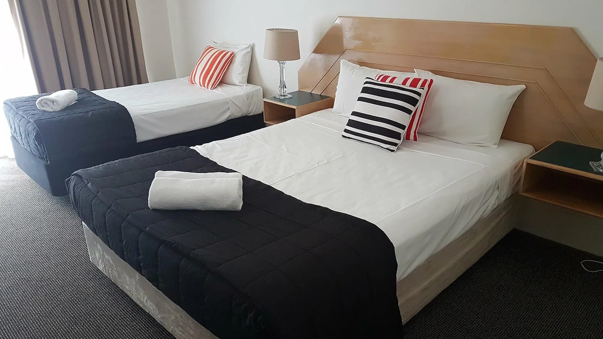 Outrigger Burleigh Hotel Gold Coast