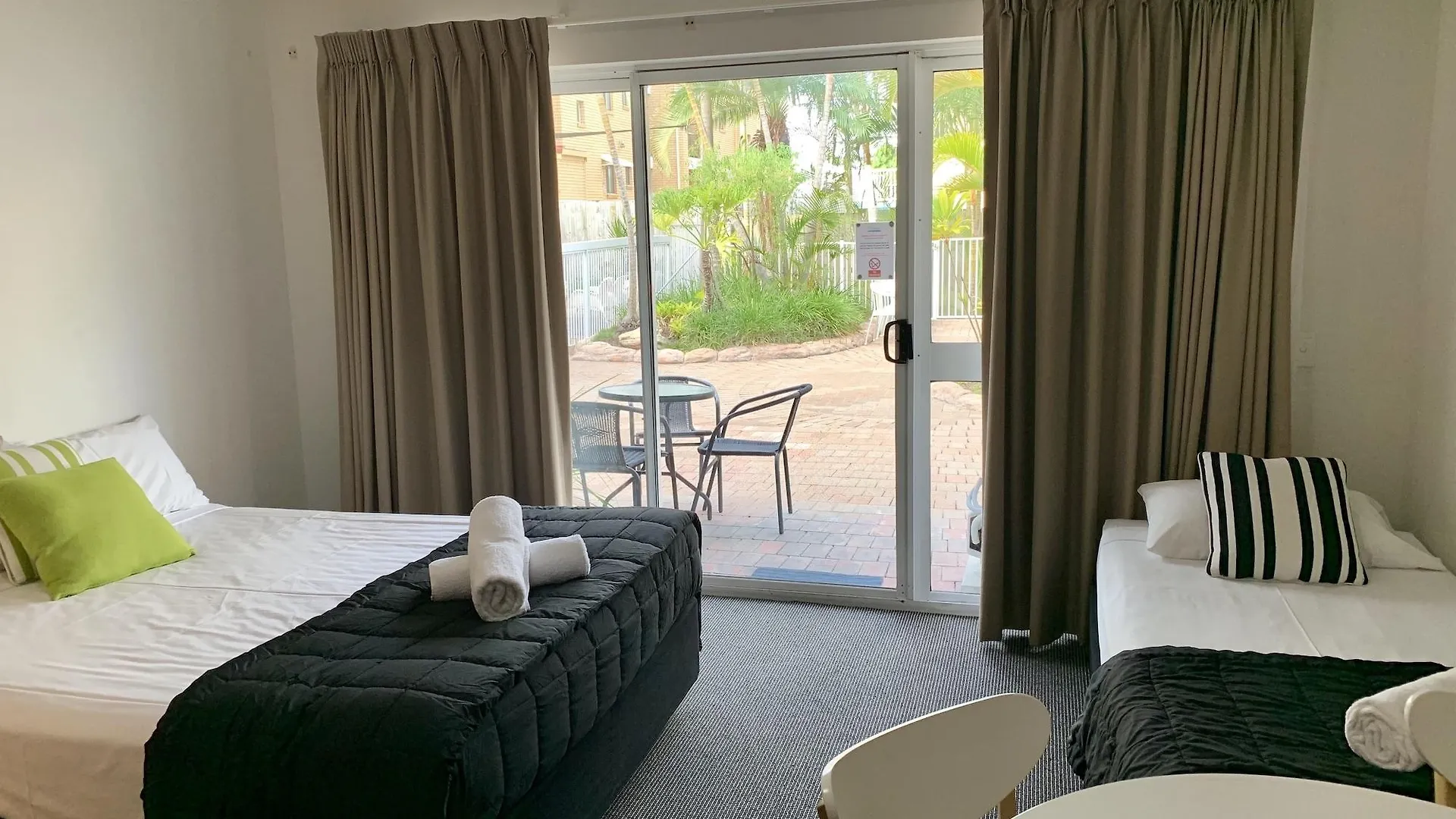 Outrigger Burleigh Hotel Gold Coast