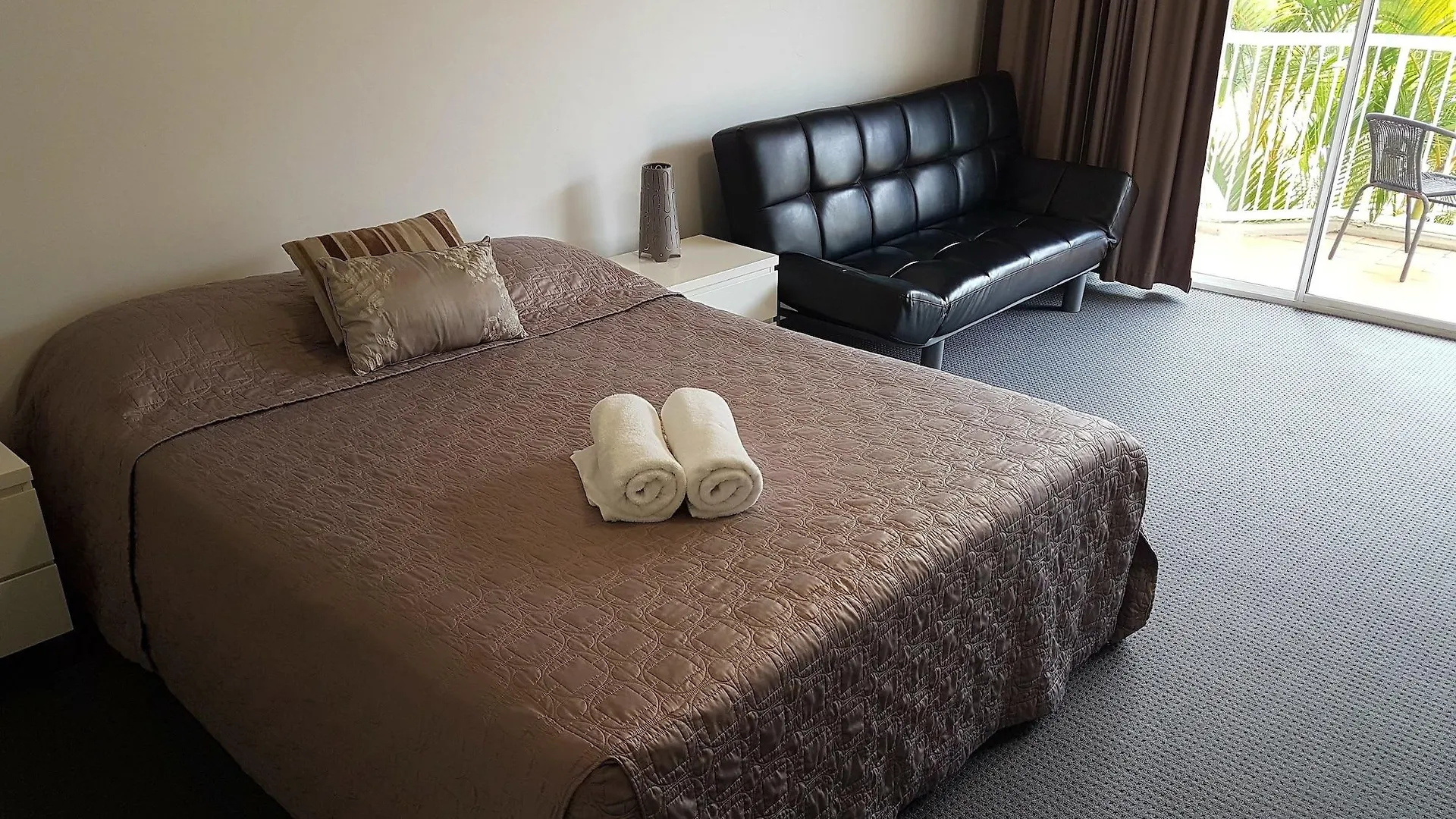 Outrigger Burleigh Hotel Gold Coast