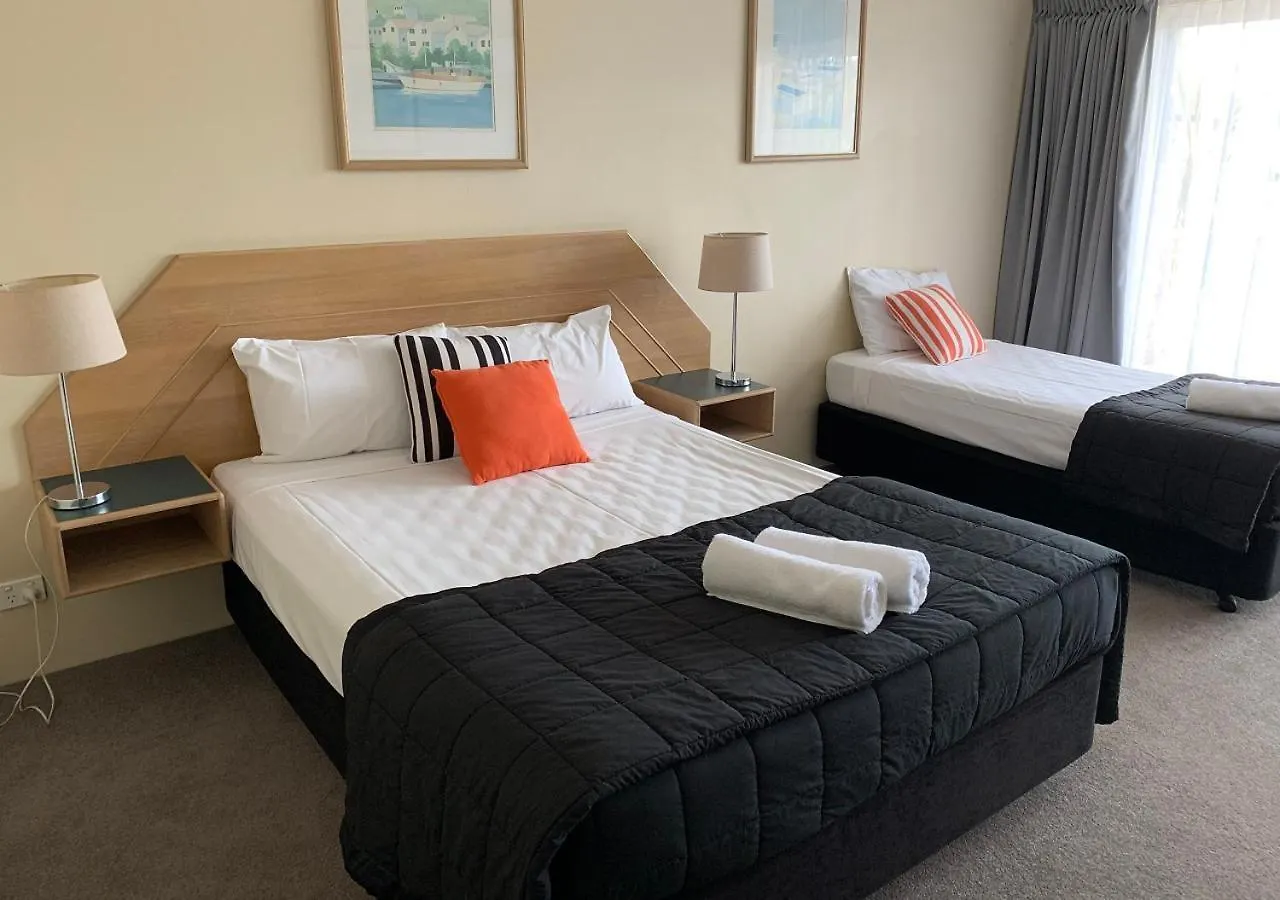 Outrigger Burleigh Hotel Gold Coast Australien